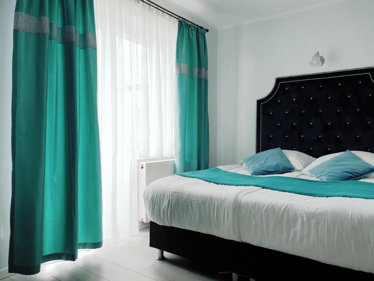 Solar Bed & Breakfast Karwia Extérieur photo